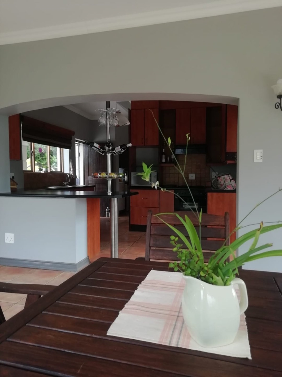 To Let 4 Bedroom Property for Rent in Cola Beach Western Cape